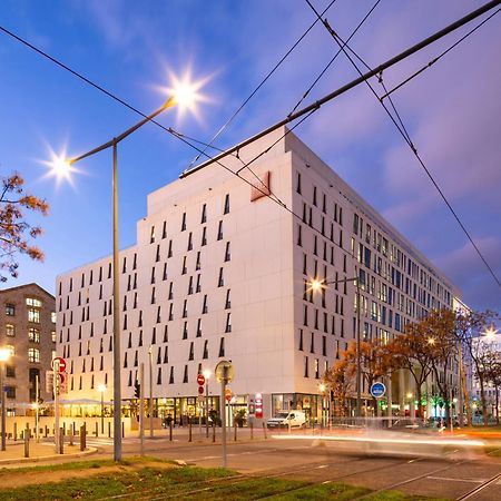 Отель Ibis Marseille Centre Euromed Экстерьер фото