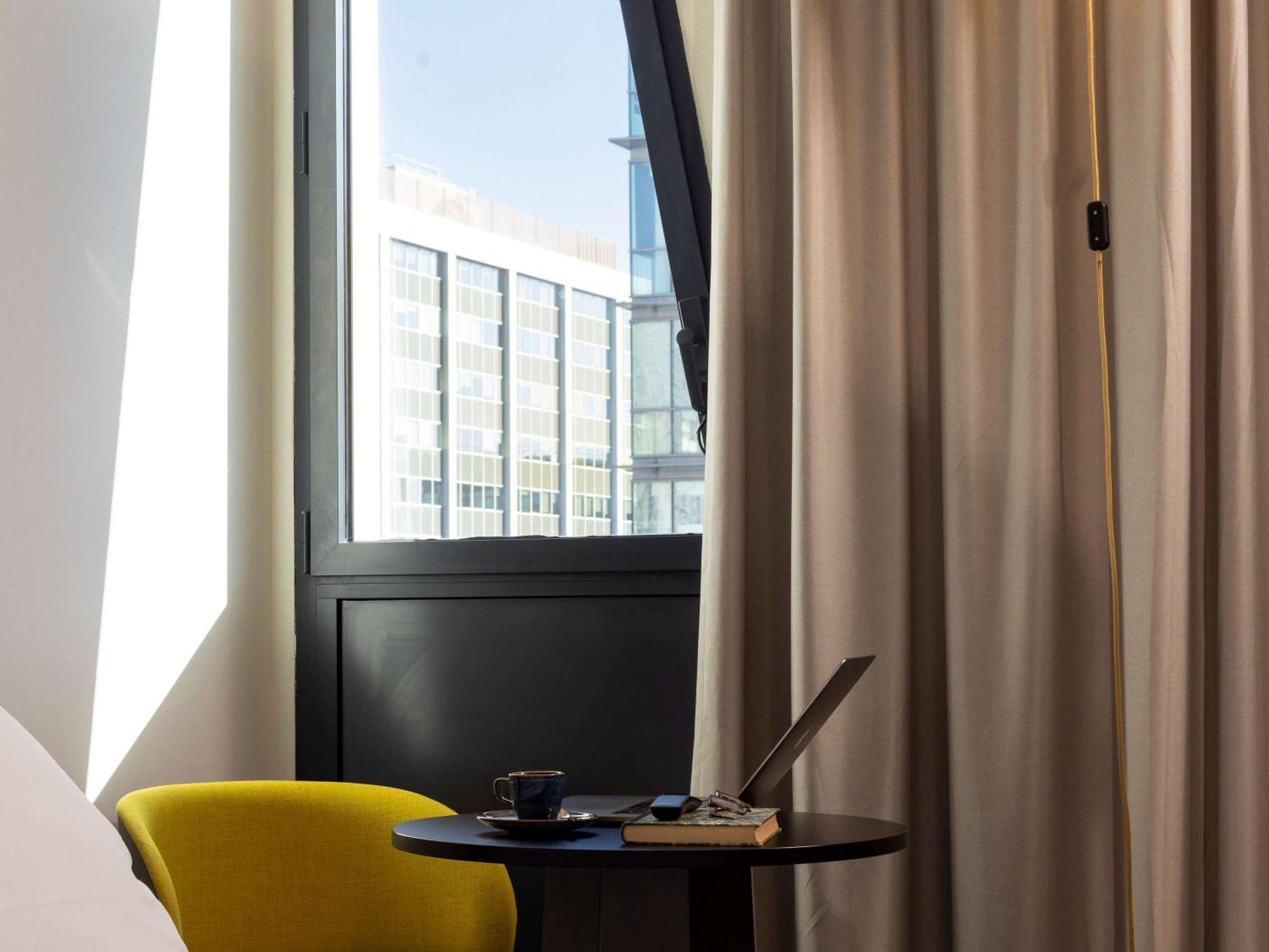 Отель Ibis Marseille Centre Euromed Экстерьер фото