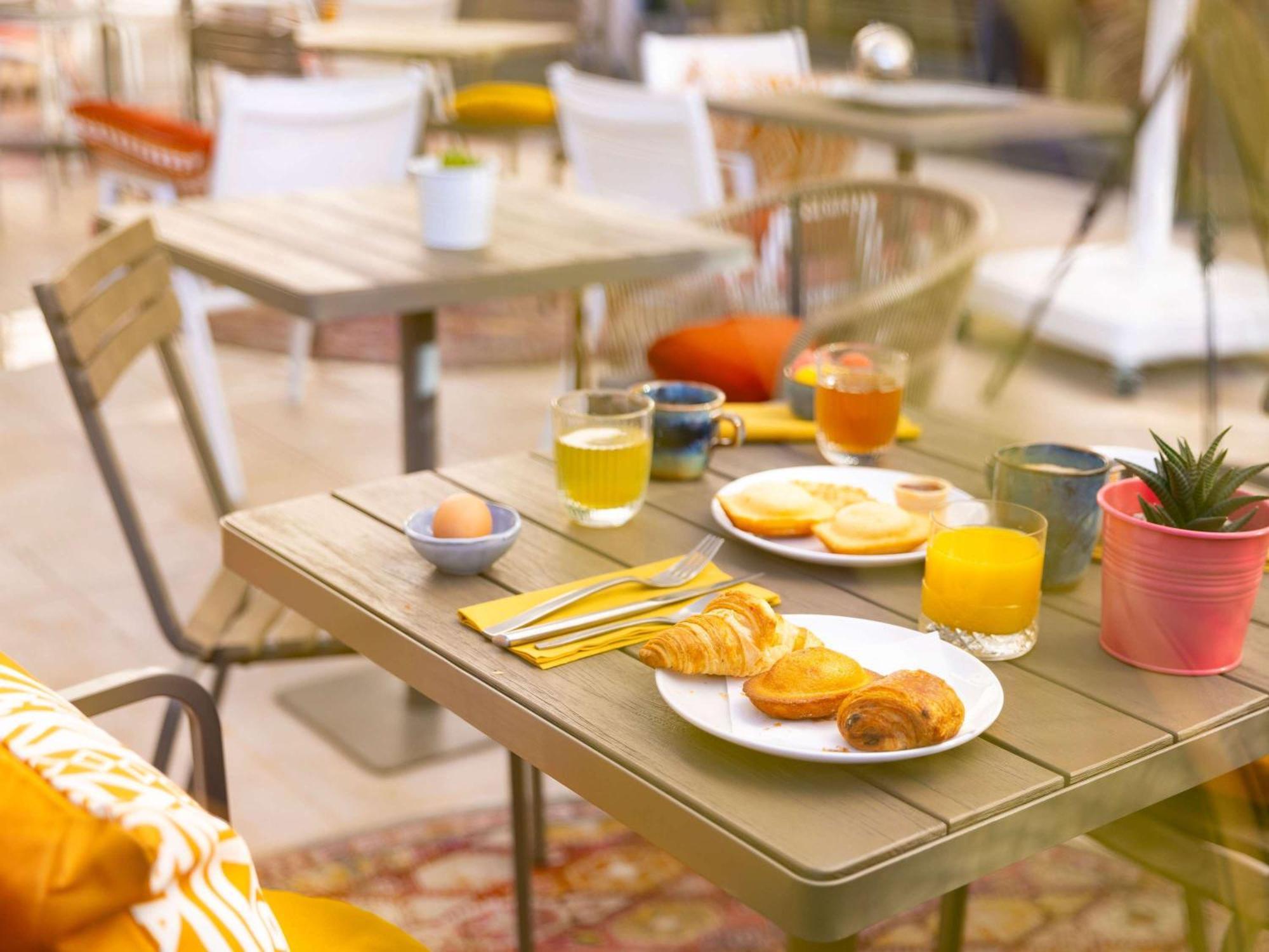 Отель Ibis Marseille Centre Euromed Экстерьер фото